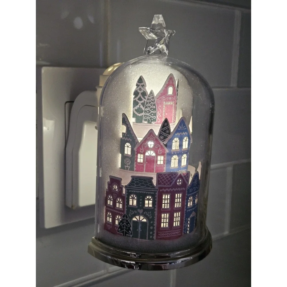 Bath & Body Works Holiday Village Cloche Nightlight Wallflowers Fragrance Plug